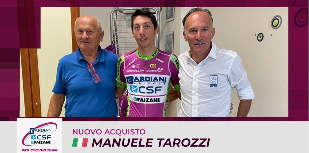 Manuele Tarozzi firma con la Bardiani (Credits Bardiani - CSF - Faizanè & Bettini Photo)