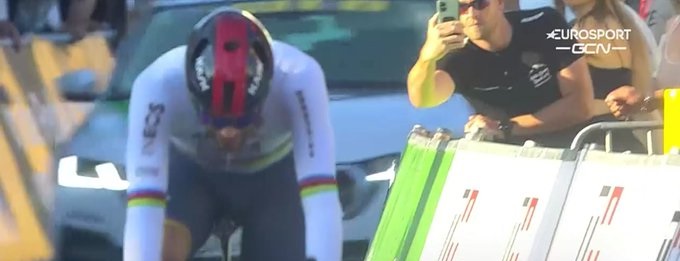 Filippo Ganna vince il prologo del Giro di Germania 2022