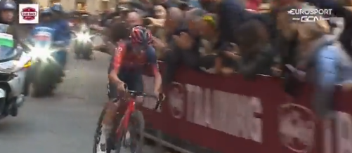 Tom Pidcock vince le Strade Bianche 2023!