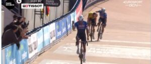 Parigi-Roubaix, Van der Poel trionfa in solitaria