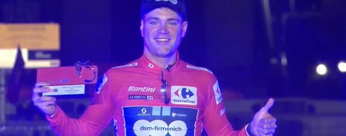 Lorenzo Milesi veste la maglia rossa nella prima tappa della Vuelta a España 2023
