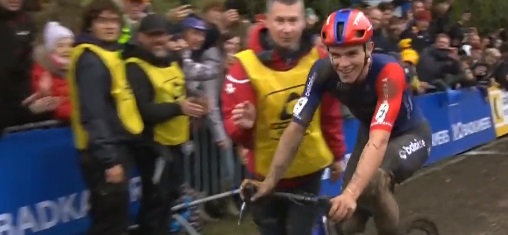 Koppenbergcross vince Thibaud Nys